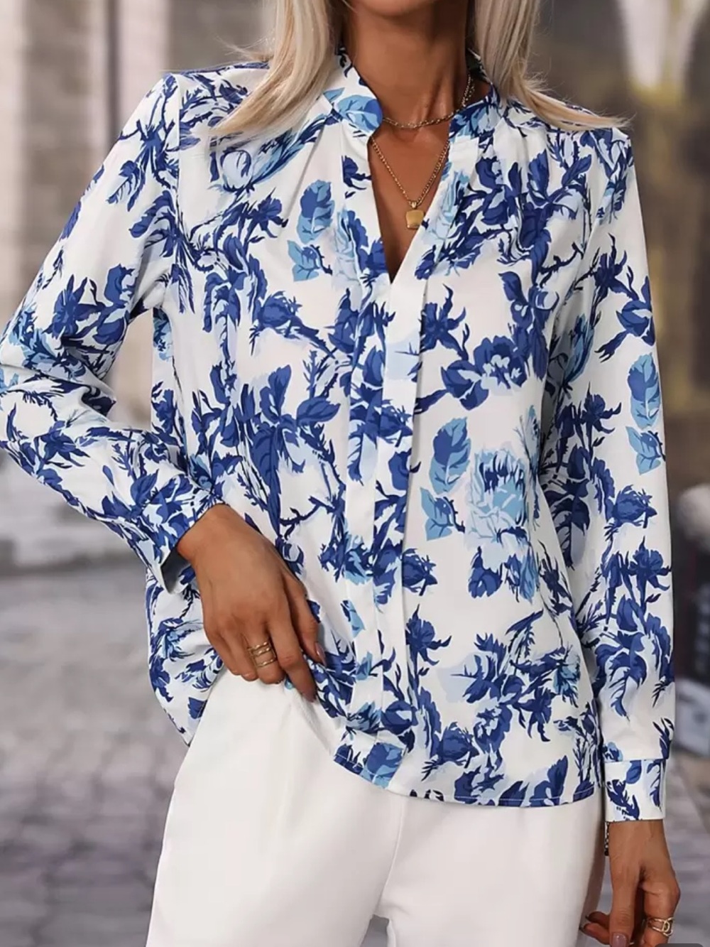 SHEIN Blue Floral notched neck Blouse